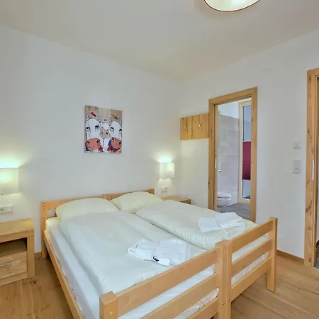 Modern With Garden, With Access To Sauna Neukirchen am Grossvenediger